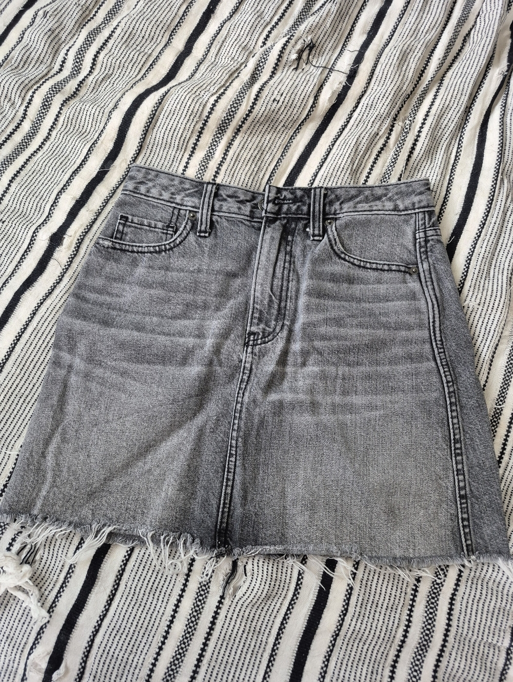 Abercrombie Gray Frayed Denim Skirt